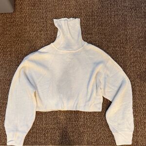 H&M Cream Cropped Turtleneck Sweater